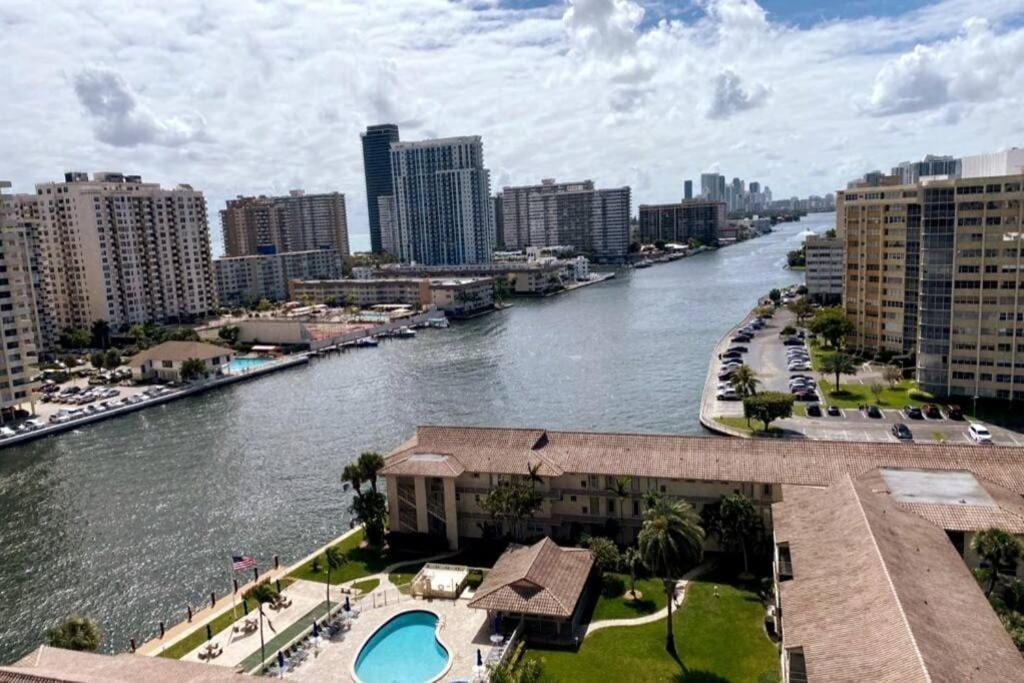 Miami Beach 1B/1B Incredible View Apartment With Kitchen Hallandale Beach Exteriér fotografie